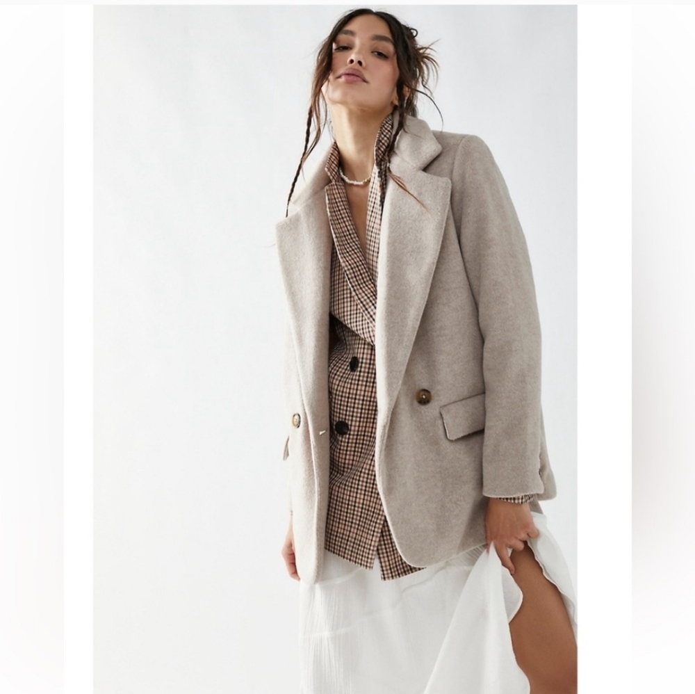 FREE PEOPLE Mari Solid Textured Blazer Peacoat in Light Coffee
